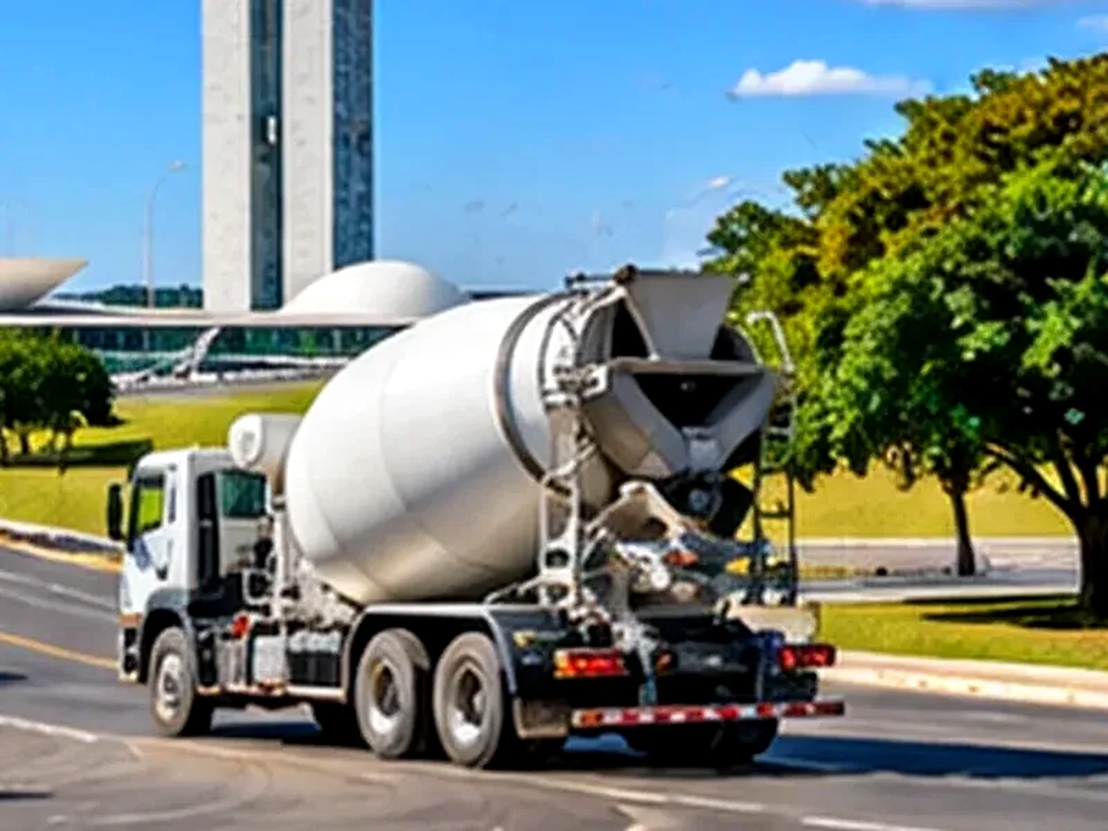 Concreto usinado, concretagem e bombeamento em Gama DF - imagem 46